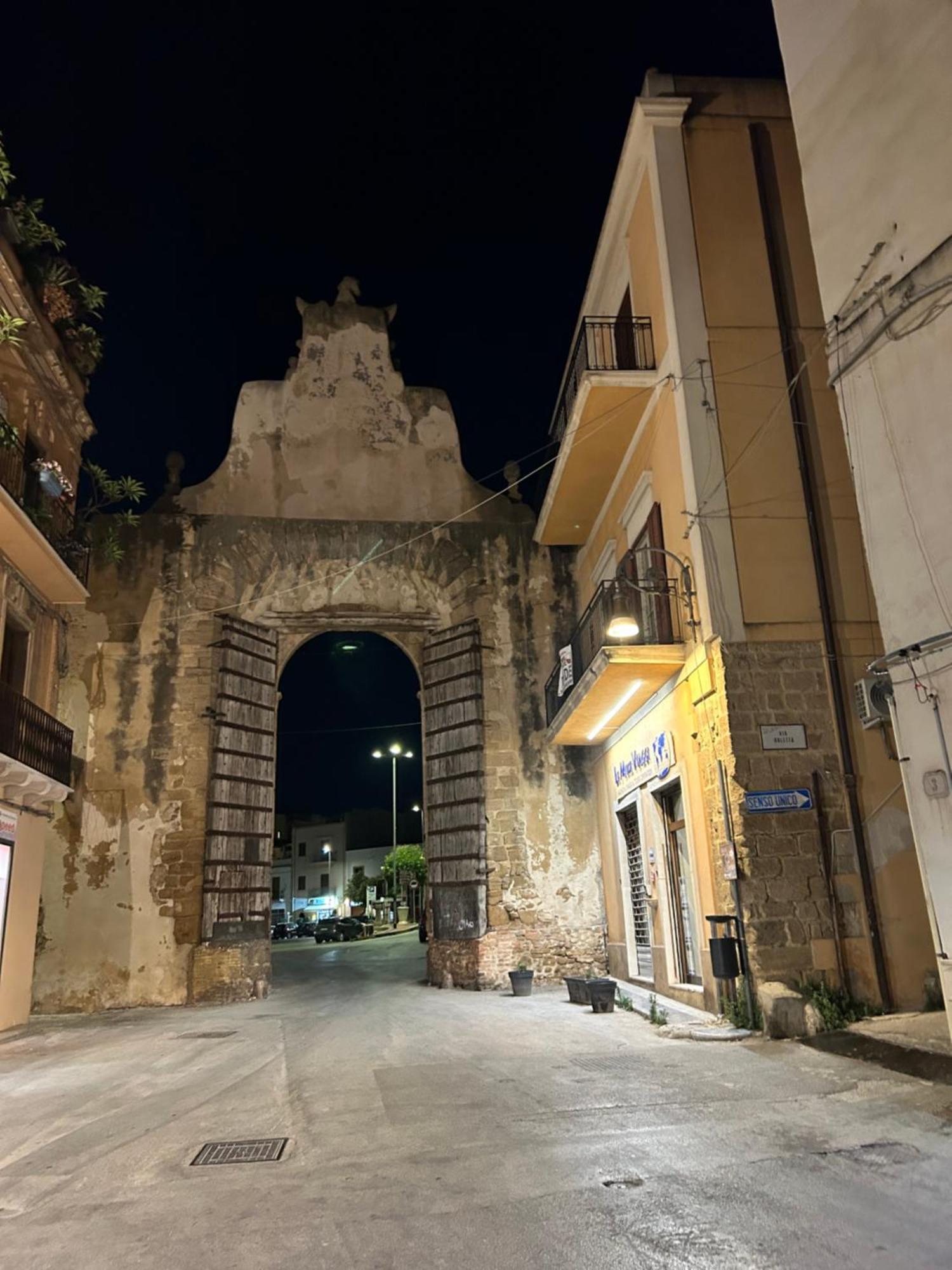Porta Palermo Centro Sciaccaアパートメント エクステリア 写真